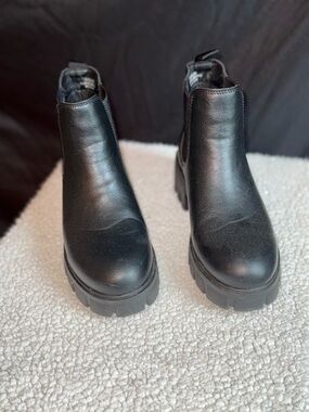 Black Chunky Chelsea Booties for Women